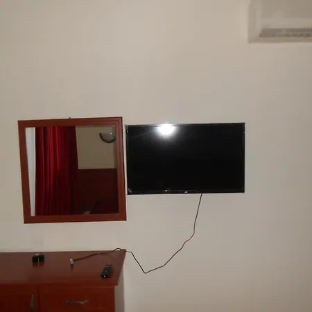 Ξενοδοχείο Demir