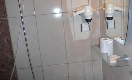 Demir Hotel 3*